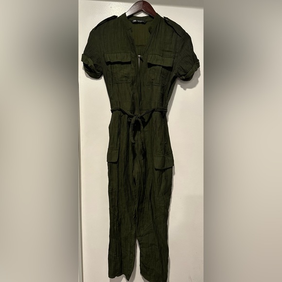 Zara Womans Green Jumpsuit Romper 💚 - Picture 1 of 4